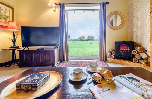 Bedford Cottage | 2 Bed in Bedford (oc-79558)