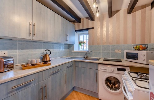 Hawsker Cottage | 2 Bed in Hawsker (oc-f30334)