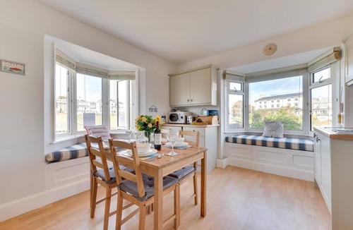 Sidmouth Apartment | 2 Bed in Sidmouth (oc-mbmar)