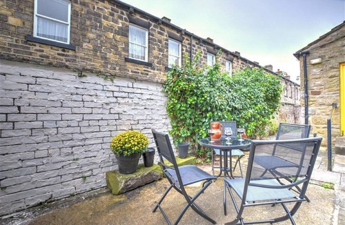 Skipton Cottage | 2 Bed in Skipton (oc-ds221)