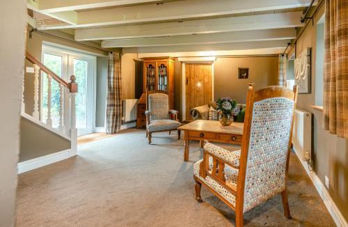 St Brides House | 2 Bed in St. Brides oc-k30489