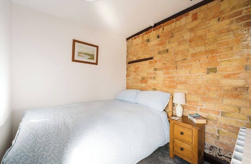 Bedford Cottage | 2 Bed in Thurleigh (oc-o42689)