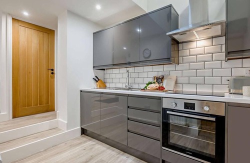 Little Petherick Cottage | 2 Bed in Wadebridge (oc-83130)