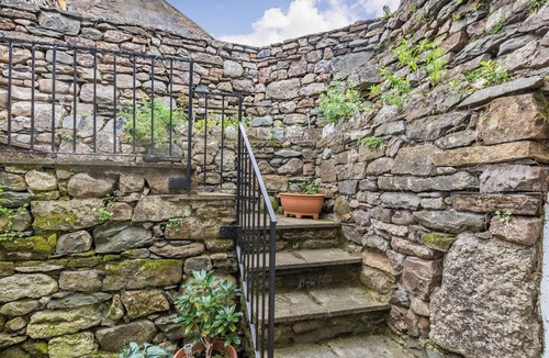 Flookburgh Cottage | 2 bedroom accommodation in Flookburgh, near Grange-over-Sands