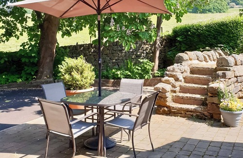 Holestone Moor Cottage | 2 bedroom accommodation in Lumsdale, Tansley Wood, near Matlock