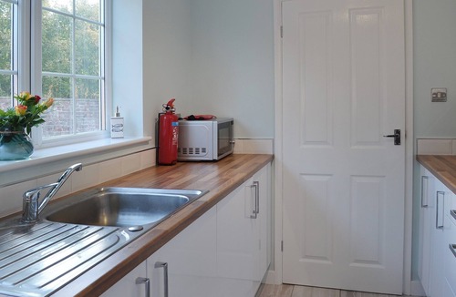 Sewerby Cottage | 2 bedroom accommodation in Sewerby, near Bridlington