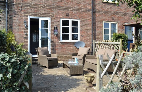 Whippingham Cottage | 2 bedroom accommodation in Binfield, near Newport