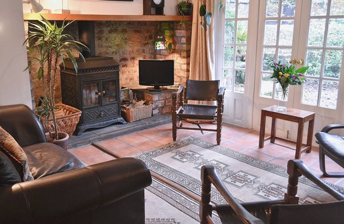 Kilcreggan Cottage | 2 bedroom accommodation in Shandon, near Loch Lomond