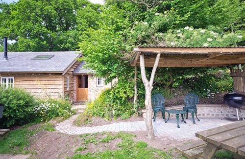Raymonds Hill Cottage | 2 bedroom accommodation in Axminster, near Lyme Regis