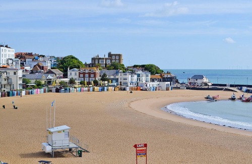 Ramsgate Cottage | 2 bedroom accommodation in Ramsgate