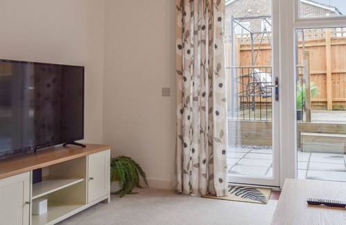 Reading Cottage | 2 bedroom accommodation in Reading