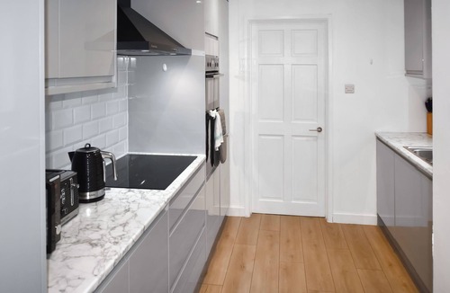 Exeter Cottage | 2 bedroom accommodation in Exeter