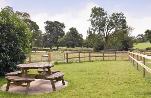 Pulham Cottage | 2 bedroom accommodation in Glanvilles Wootton, near Sherborne