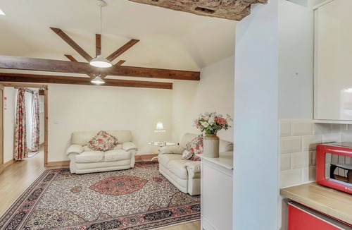 Rampton Cottage | 2 bedroom accommodation in Laneham, near Lincoln