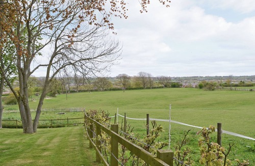 Stanley Cottage | 2 bedroom accommodation in Tantobie, Stanley