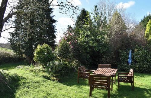 Looe Cottage | 2 bedroom accommodation in Lanreath, near Looe
