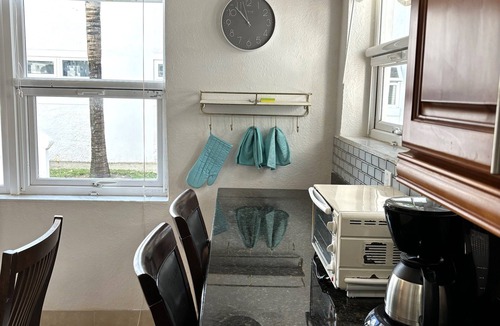 Williams Town Condo | 2 bedroom condo just footsteps from the beach in Freeport, Bahamas.