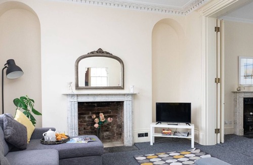 Montpellier Apartment | 2 Bedroom Modern Central Apartment