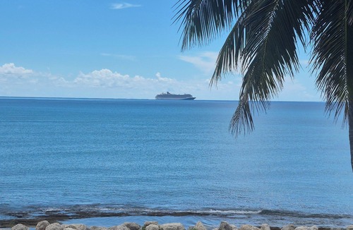 Bahamas Terrace Condo | 2-bedroom Townhouse in the Bahamas directly on the ocean, spectacular views.