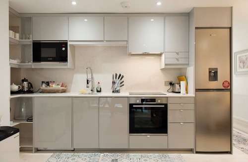 Montpellier Apartment | 21 Montpellier Terrace