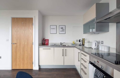 Central Milton Keynes Apartment | 2Bed | 2Bath | Parking | Walk to CentreMK & Xscape
