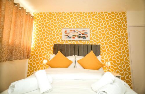 Langley Marish House | 3-Bed Contractor Stay Parking Slough M4 M25
