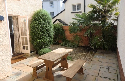 Sidmouth Cottage | 3 bed cottage to rent in Sidmouth - 3 mins walk from town and beach