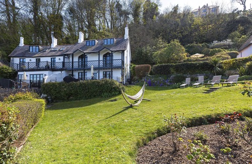 Babbacombe Cottage | 3 Bed Cove Cottage - Sleeps 6 guests in 3 bedrooms