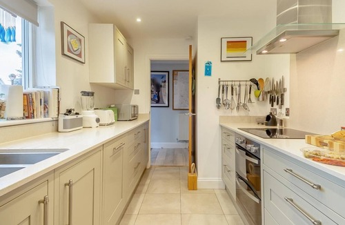 Westleton House | 3 Bed in Westleton (oc-egv)
