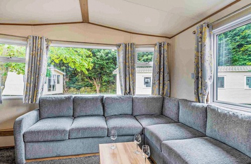 Great Yarmouth House | 3 bedroom accommodation in Burgh Castle, Great Yarmouth