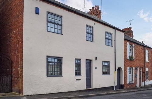 Northampton Cottage | 3 bedroom accommodation in Kingsthorpe, near Northampton