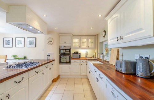 Hopwood Cottage | 3 bedroom accommodation in Hopwood, Nr Alvechurch