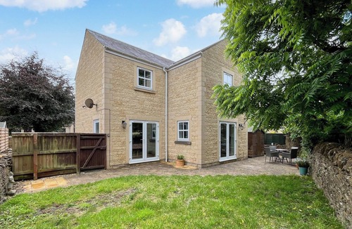 Atworth Cottage | 3 bedroom accommodation in Atworth, Near Melksham