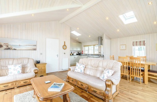 Willington Cottage | 3 bedroom accommodation in Mercia Marina, Willington