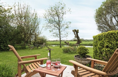 Twywell Cottage | 3 bedroom accommodation in Denford, near Thrapston
