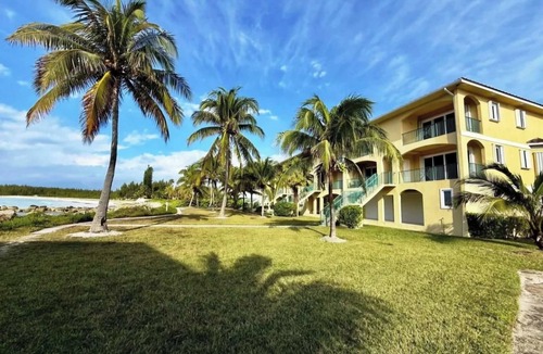 Bahamas Terrace Condo | 3-bedroom condo in peaceful Freeport with air conditioning