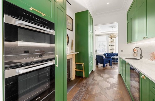 Paddington Apartment | 3 Bedroom Flat in London