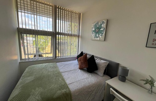 Wellingborough Apartment | 3 Bedroom Flat in Town Centre Wellingborough