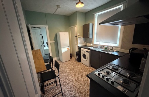 Fenham Apartment | 3 bedroom flat close to city centre Newcastle upon Tyne
