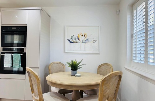 Eaton Mascott House | 3 Bedroom Home Near Shrewsbury