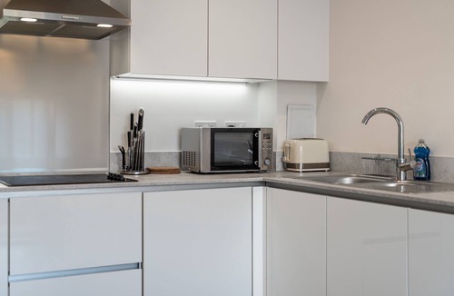 St Albans House | 3 bedroom house in Bricketwood, St Albans
