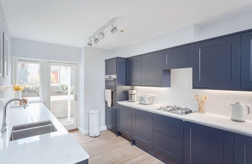 Cambridge City Centre House | 3 Bedroom Jesus Green Townhouse with Parking