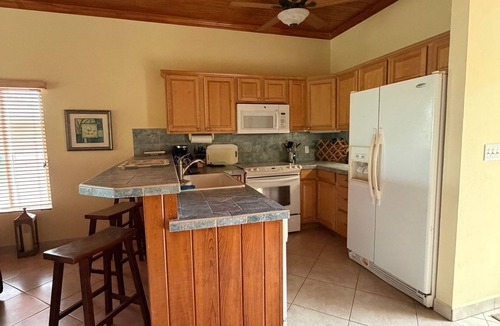 Tarpum Bay Villa | 3-bedroom Villa on Winding Bay