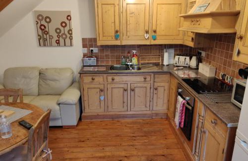 St Neots House | 3 BR Ensuite Cottage Private Garden Parking Near St Neots