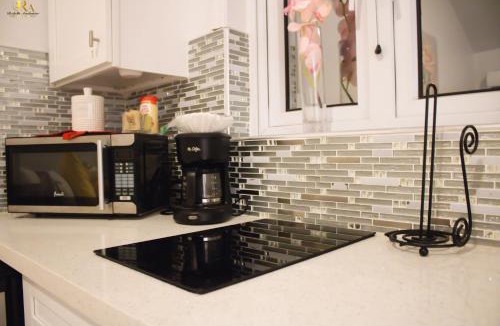 Rolleville House | 3-Hillview Cottages