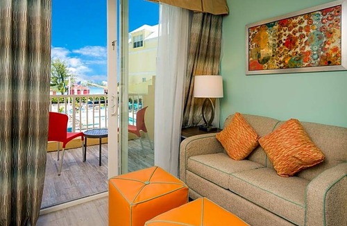 Downtown Nassau Hotel | 3-Star Hotel ∙ Holiday Inn Express & Suites Nassau, an IHG Hotel