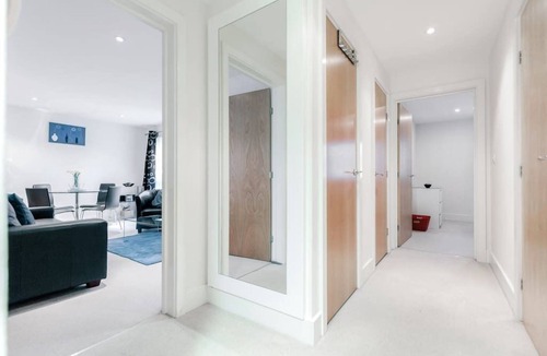 Epsom Apartment | 32 Capitol Square -2 bedroom apartment