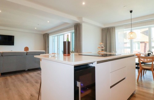 Newquay City Centre Cottage | 33 Cliff Edge