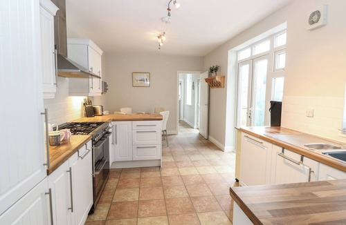 Great Yarmouth Cottage | 34 North Denes Road