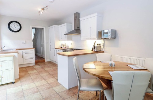 Great Yarmouth Cottage | 34 North Denes Road